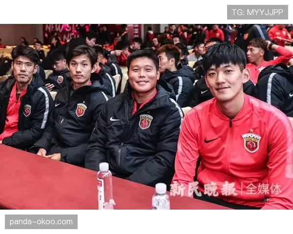 王燊超场下生活简直反差大戏，谁想到他爱收藏古董还戒糖呢？